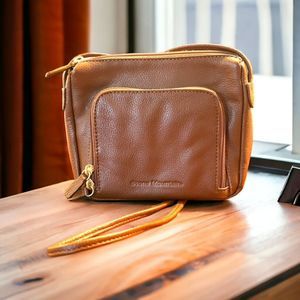 Stone Mountain Brown Leather Crossbody Purse